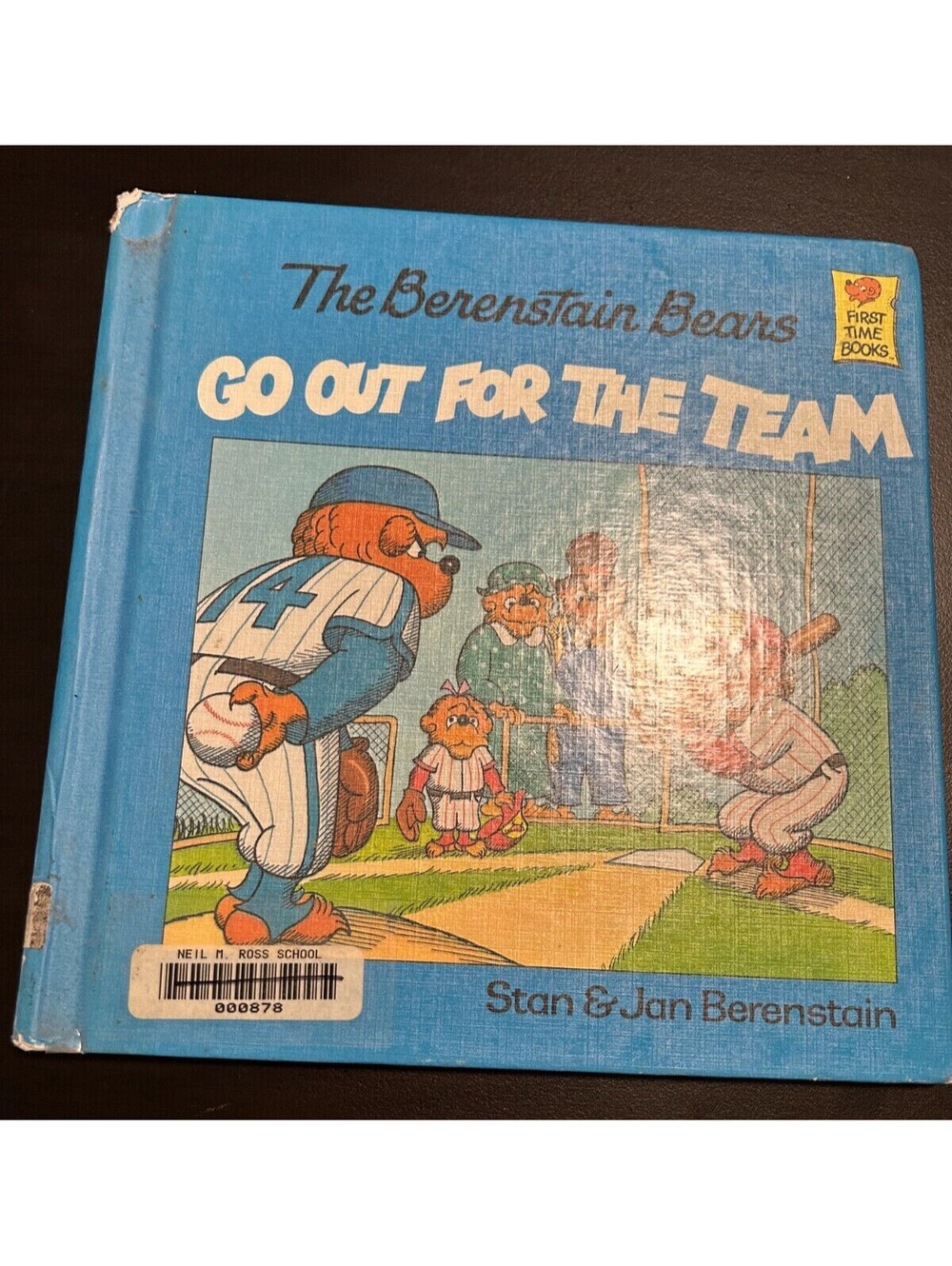 The Berenstain Bears Go Out for the Team - Hardcover By Berenstain, Stan - GOOD